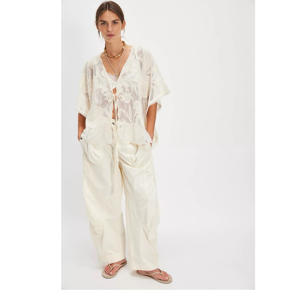 Free People Bohemian Beach Ethereal Cottage Lace Willow Tie Front Cape Kimono OS - Picture 4 of 15
